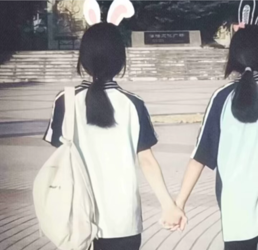 真人美女照片台灣_真人美女照片真人