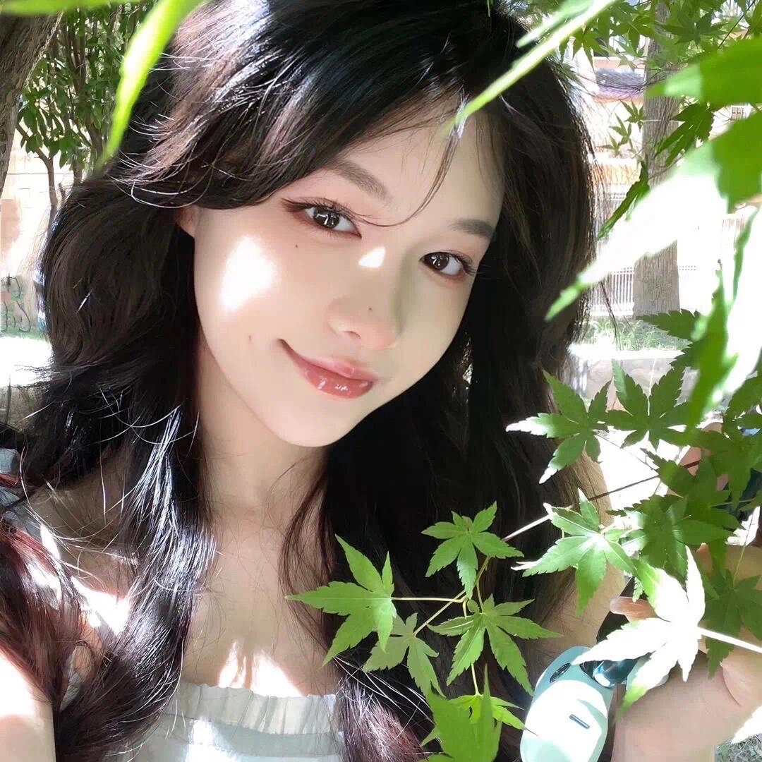 真人美女壁纸Beautiful_真人美女壁纸真人