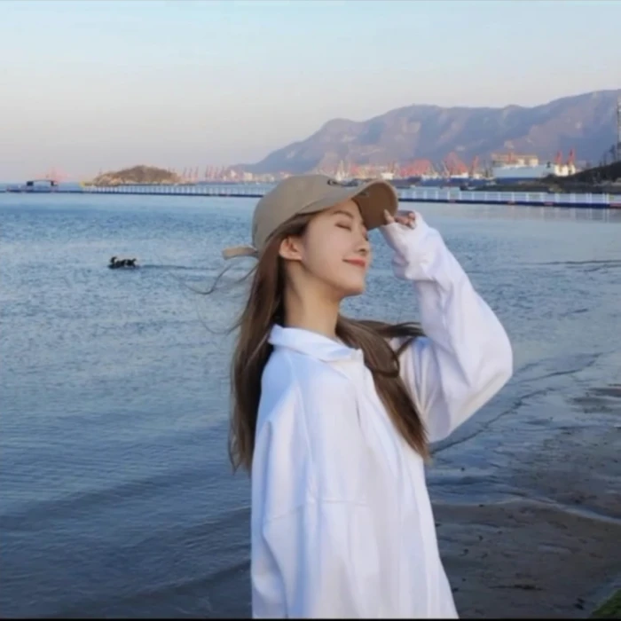 真人美女照片Winter_真人美女照片美女头像真人女头