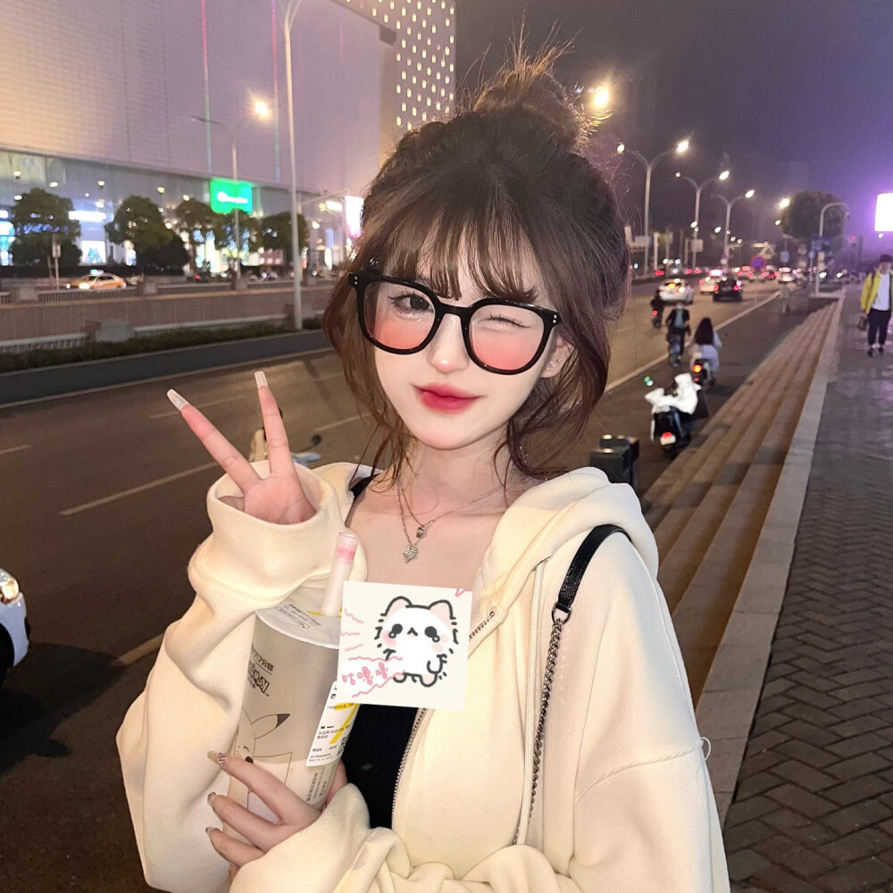 真人美女照片桌面_真人美女照片真人女头