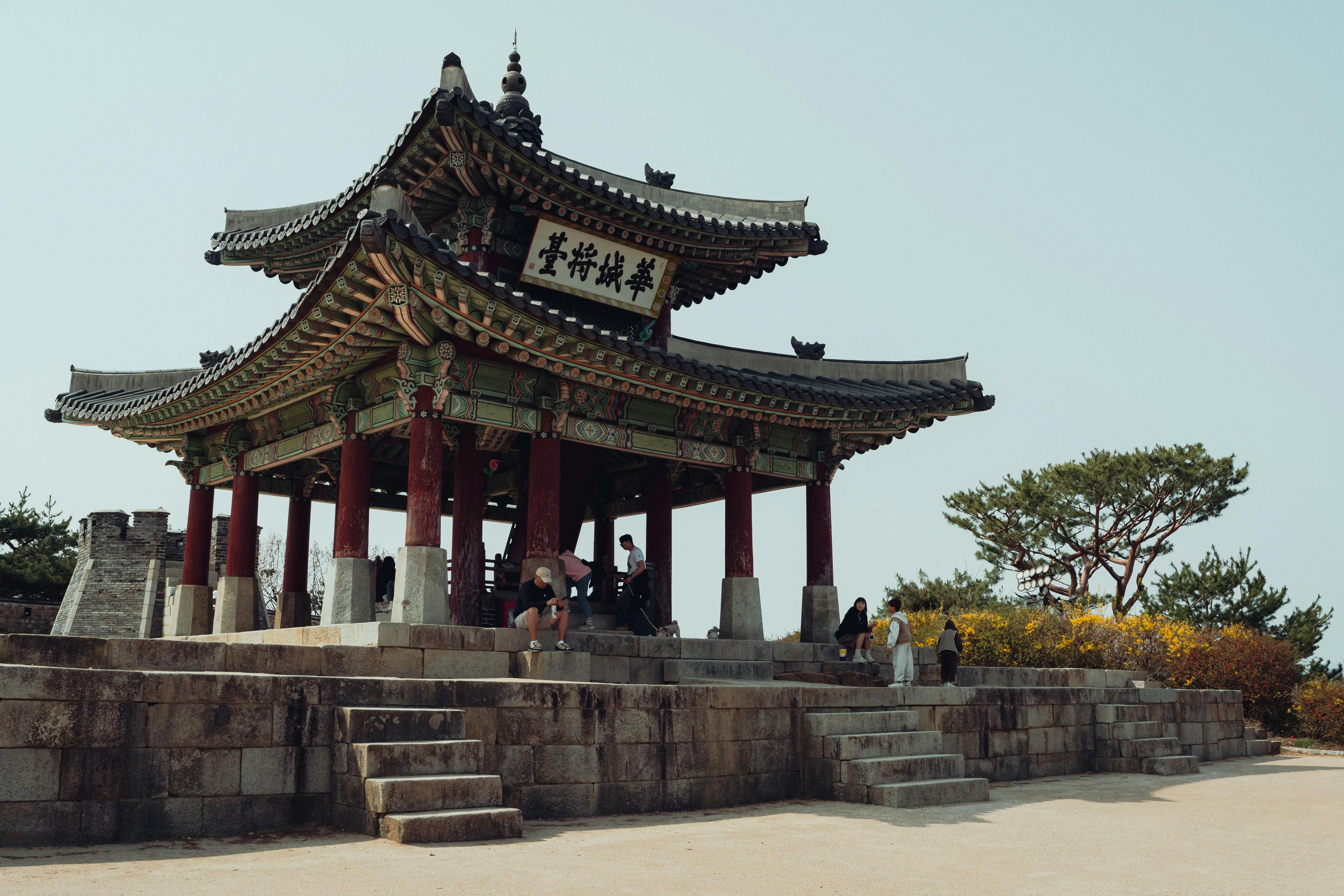 壁纸高清卡通壁纸_首尔正宗的街市场景